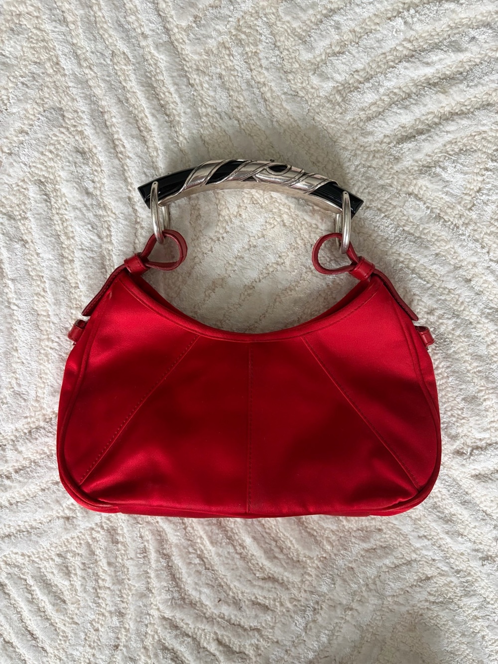 Rare Vintage YSL Mombasa | Red Silk Satin | Tom Ford era Yves Saint Laurent - Picture 5 of 17